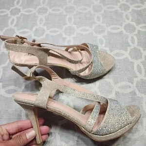 L Lorraine Veronica Rhinestone Ankle strap Heel 9